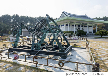 Seonjong, Yeongnyeongneung (Historic Site No. 195), Yeoju City, Gyeonggi Province 31736365