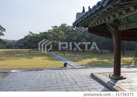 Jungjaekgung, Yeongnyeongneung (Historic Site No. 195), Yeoju City, Gyeonggi Province 31736375