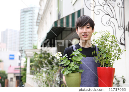 Men with flowerpots Men with flowerpots 31737063