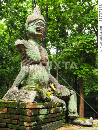 Ancient Giant Statue Ancient Giant Statue 31737158
