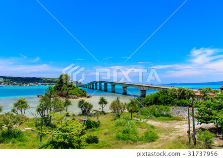 Okinawa Prefecture Kuri-Ryoshima Koryu Bridge 31737956