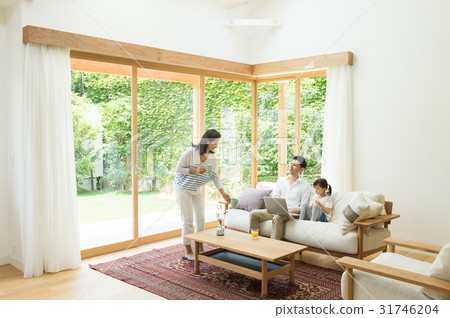 Family image 31746204