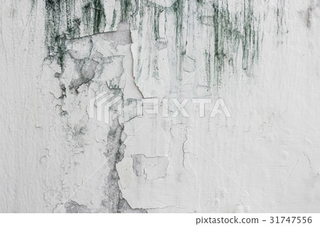 Cracked wall  Color Water on concrete old wall  31747556