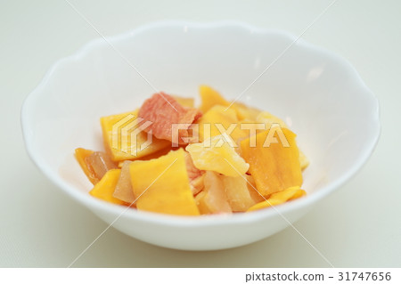 Dried fruits (mango pineapple guava pineapple fruit food food) 31747656