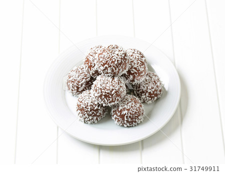 Chocolate coconut balls 31749911