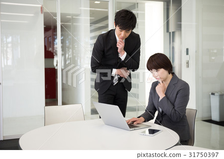 公司OJT會議保險 31750397