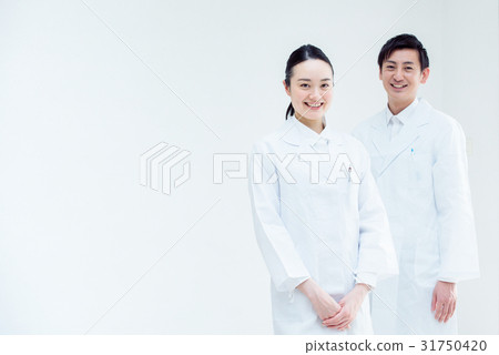 男人和女人在白色 男人和女人在白色 31750420