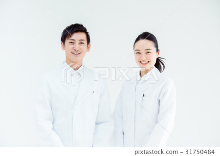 Men and women in white 31750484