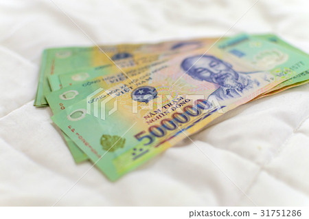 Vietnamese money 500,000 Dong banknote 31751286