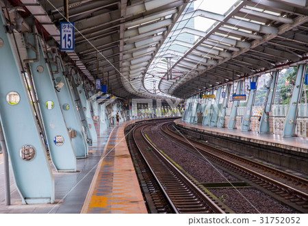 台灣新北市汐科火車站Asia Taiwan Taipei Railway Station 31752052
