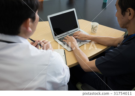 Hospital surgeon's clinic president Hospital surgeon's clinic president 31754011