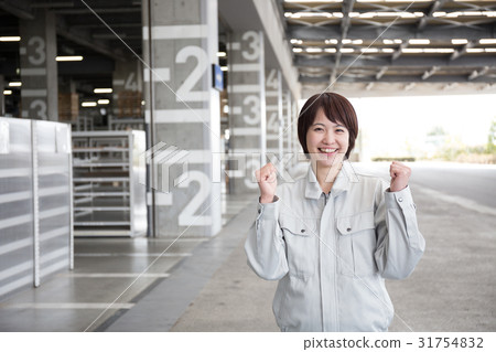 物流倉庫工作人員形象 物流倉庫工作人員形象 31754832