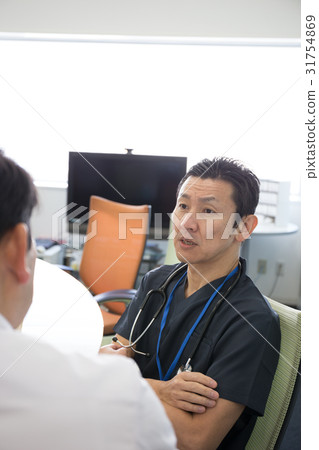 醫院外科醫生的診所主席 31754869