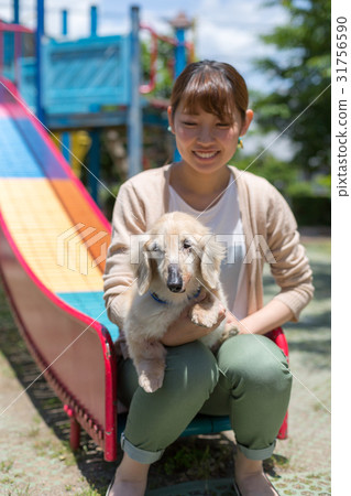 和我的狗一起走 31756590