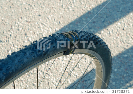 Bicycle, wheel, repair the puncture, tire, lowered Bicycle, wheel, repair the puncture, tire, lowered 31758271