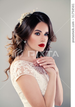 Nice Girl Fashion Model Bride in White Dress 31758581