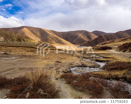 View of mountain and stream in Sichuan View of mountain and stream in Sichuan 31759263
