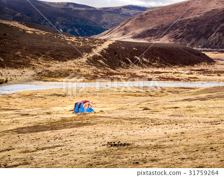 View of mountain and river in Sichuan View of mountain and river in Sichuan 31759264