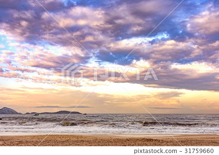 Sunrise at Ipanema 31759660