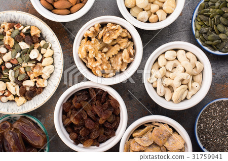 Ingredients for homemade granola on the grey 31759941
