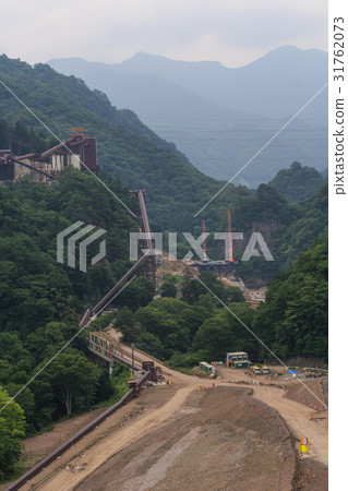 Yatsuka水壩的計劃的區域的風景在初夏 31762073