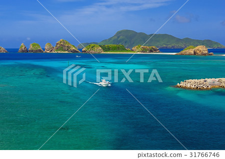 沖繩縣島尻郡座間味村Akajima Sakubaru奇怪的岩石 31766746