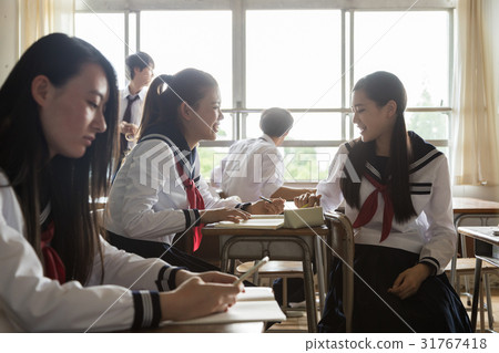 图库照片 高中女生 朋友 伙伴