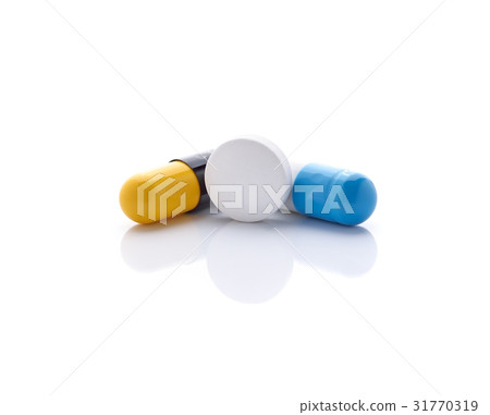 pills and capsules isolated on white background 31770319
