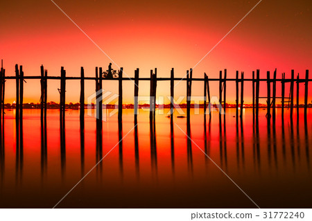 U Bein bridge. Mandalay. Myanmar. U Bein bridge. Mandalay. Myanmar. 31772240