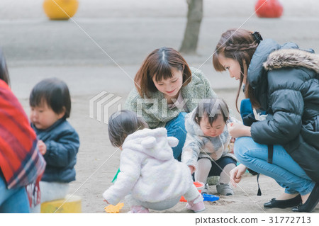 park, parks, enjoy oneself 31772713