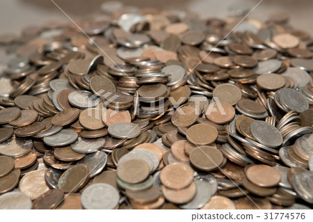 Banknote: permissible new bill deposit 31774576