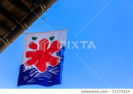冰旗的屋簷邊緣夏日的風格 31775914