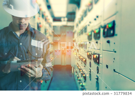 Double exposure of Engineer or Technician man Double exposure of Engineer or Technician man 31779834
