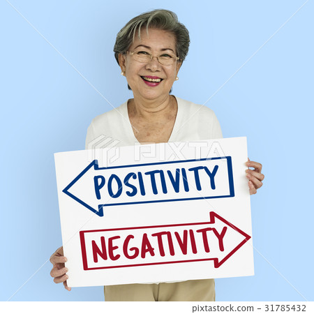 Arrow Opposite Choice Strength Weakness Icon 31785432