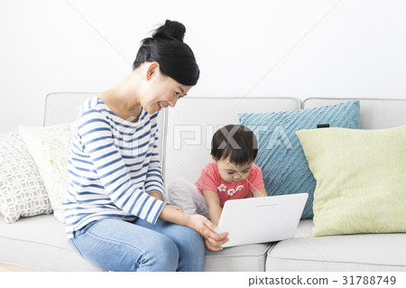 兒童和母親 31788749