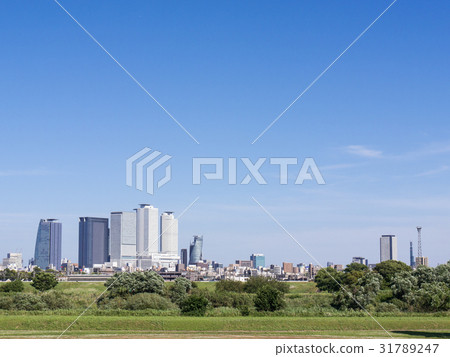 Shizunai River Shinagawa green area of Kiyosu City Looking out the center of Nagoya Station from the Ground levee Shizunai River Shinagawa green area of Kiyosu City Looking out the center of Nagoya Station from the Ground levee 31789247