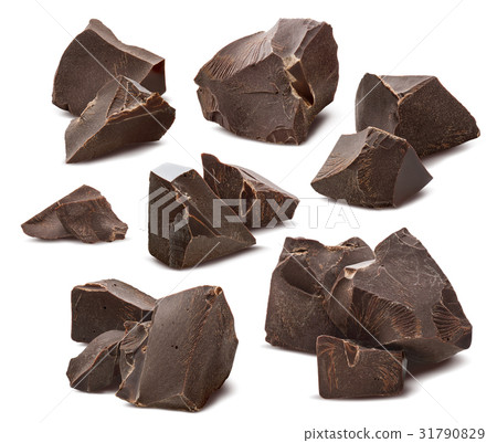 Broken chocolate pieces set isolated on white 31790829