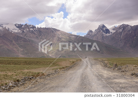 Road in Zanskar landscape with Himalaya view Road in Zanskar landscape with Himalaya view 31800304