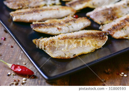 spanish sardines served as tapas spanish sardines served as tapas 31800593