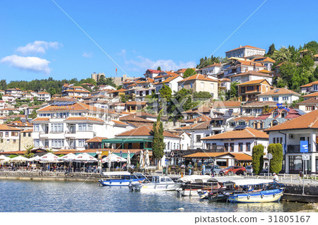 Residential building 31805167