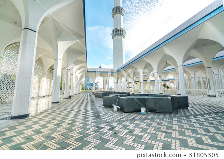 Marble corridor 31805305