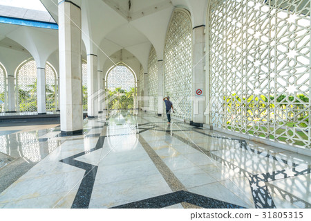 Marble corridor 31805315