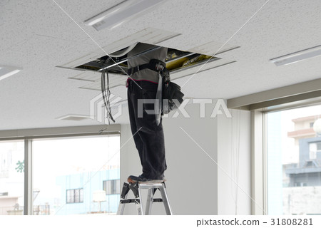 天花板背電氣施工 31808281