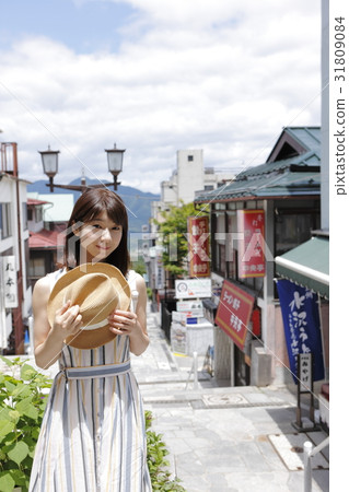 享受Ikaho的一個少婦 31809084