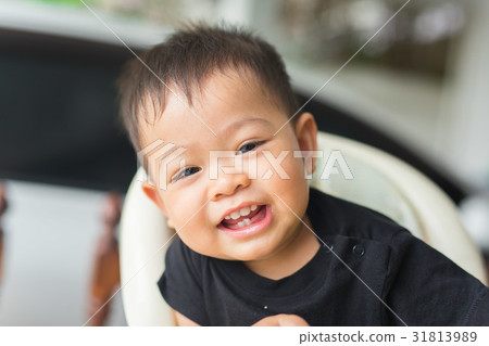 benefit of high chair for baby  31813989