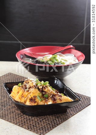 steamed chicken 31814592