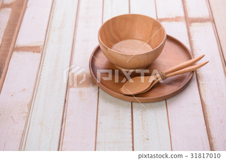 Wood kitchen utensils over grunge wood background 31817010