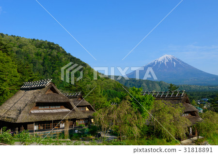 Yamanashi old private house and Mt. Fuji Yamanashi old private house and Mt. Fuji 31818891