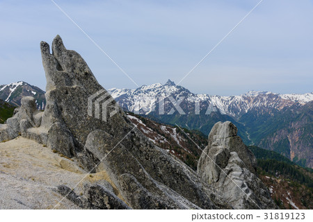 Northern Alps in early summer Yagatake volcano and dolphin rock 31819123