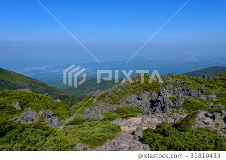 Yatsugatake mountains in the early summer · Kuroyori Hei and the streets of Suwa · Chino Yatsugatake mountains in the early summer · Kuroyori Hei and the streets of Suwa · Chino 31819433